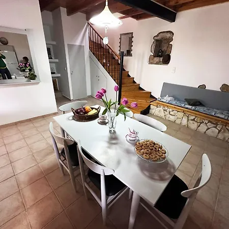 Tolis House Apartamento Kavallouri